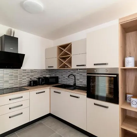 Charming Sant Elia - Two Bedroom Lejlighed *