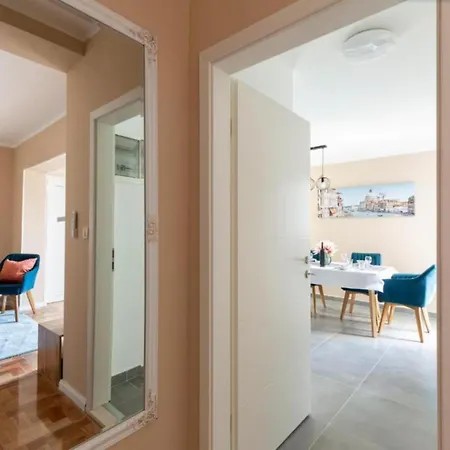 Charming Sant Elia - Two Bedroom Daire