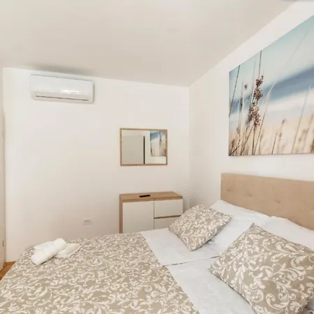 Charming Sant Elia - Two Bedroom *