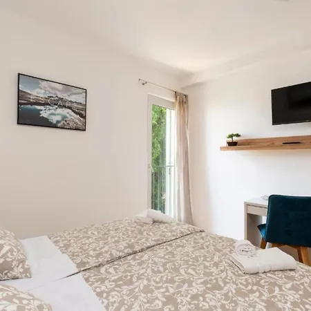 Charming Sant Elia - Two Bedroom Bale
